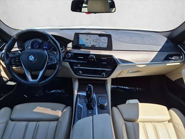 Used 2018 BMW 530e RWD image 19