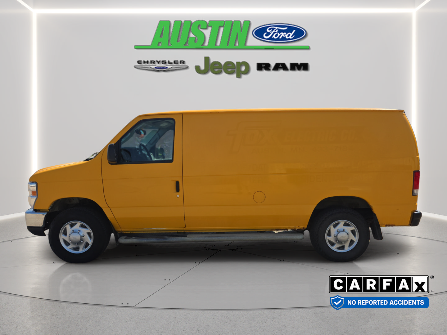 Used 2012 Ford E-250 and Econoline 250 w/ PWR Group RWD image 2