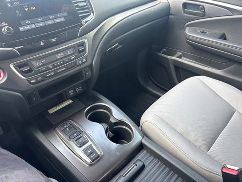 Used 2023 Honda Passport EX-L image 23