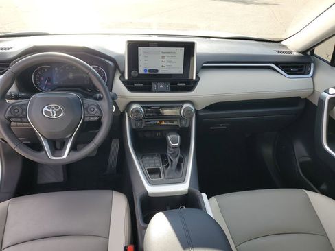 Used 2024 Toyota RAV4 XLE Premium image 20