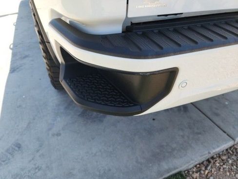 Used 2022 GMC Sierra 2500 AT4 w/ AT4 Preferred Package image 15