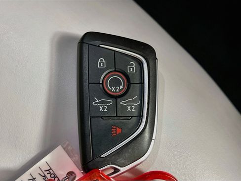 Used 2022 Chevrolet Corvette Stingray Premium Cpe w/ Z51 Performance Package RWD image 33