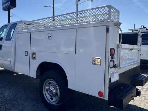 Used 2015 Ford F250 XL w/ Power Equipment Group image 6