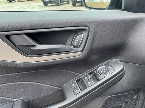 Used 2021 Ford Escape S image 20