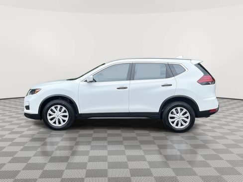 Used 2018 Nissan Rogue S AWD/4WD image 9