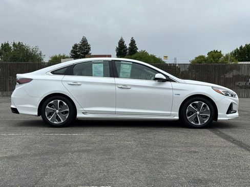 Used 2019 Hyundai Sonata Limited FWD image 2