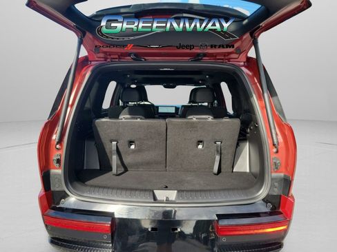 Used 2024 Hyundai Santa Fe Calligraphy image 7