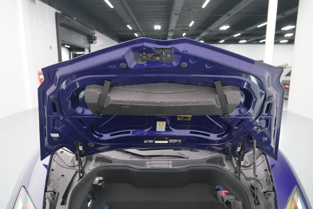Used 2021 Lamborghini Aventador SVJ AWD/4WD image 47