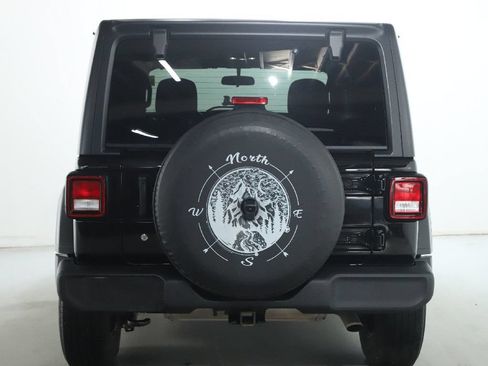 Used 2021 Jeep Wrangler Sport AWD/4WD image 40
