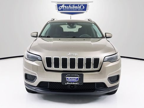 Used 2021 Jeep Cherokee Latitude image 2