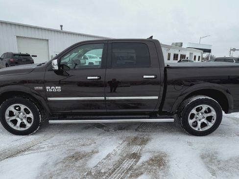 Used 2017 RAM 1500 Laramie w/ Convenience Group image 5