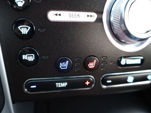 Used 2016 Ford Explorer Limited image 37