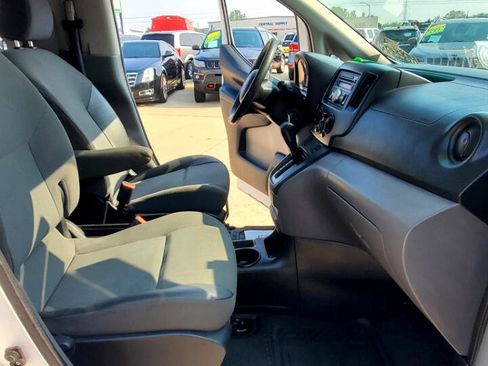 Used 2017 Chevrolet City Express LT image 15