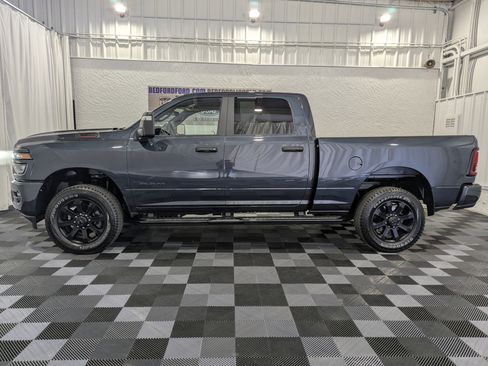 Used 2025 RAM 2500 Big Horn AWD/4WD image 2