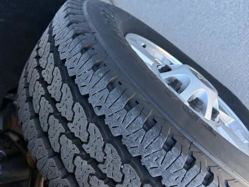 Used 2019 Chevrolet Silverado 2500 LT image 8