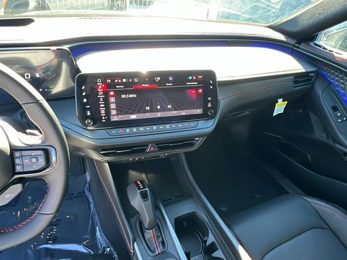 Used 2024 Dodge Charger R/T w/ Plus Group image 28