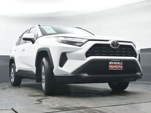 Certified 2022 Toyota RAV4 XLE w/ Convenience Package image 37