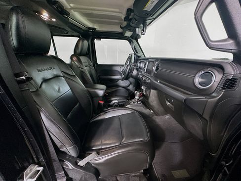 Used 2023 Jeep Wrangler Sahara w/ Cold Weather Group image 31
