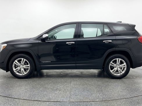 Used 2024 GMC Terrain SLE FWD image 5