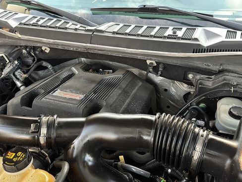 Used 2018 Ford F150 Raptor w/ Equipment Group 802A Luxury AWD/4WD image 56