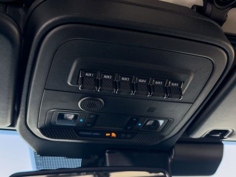 New 2025 Ford Bronco Badlands image 55