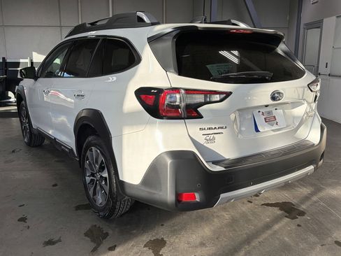 Certified 2025 Subaru Outback Touring w/ Popular Package #2 image 5