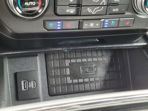 Used 2021 Ford F450 Platinum w/ FX4 Off-Road Package image 28