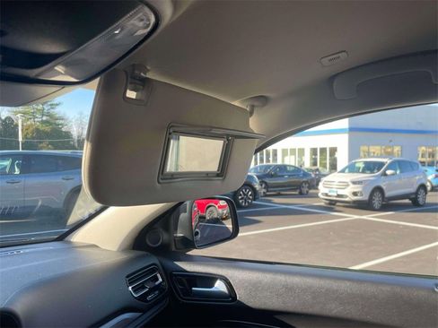 Used 2021 Dodge Durango SXT image 31