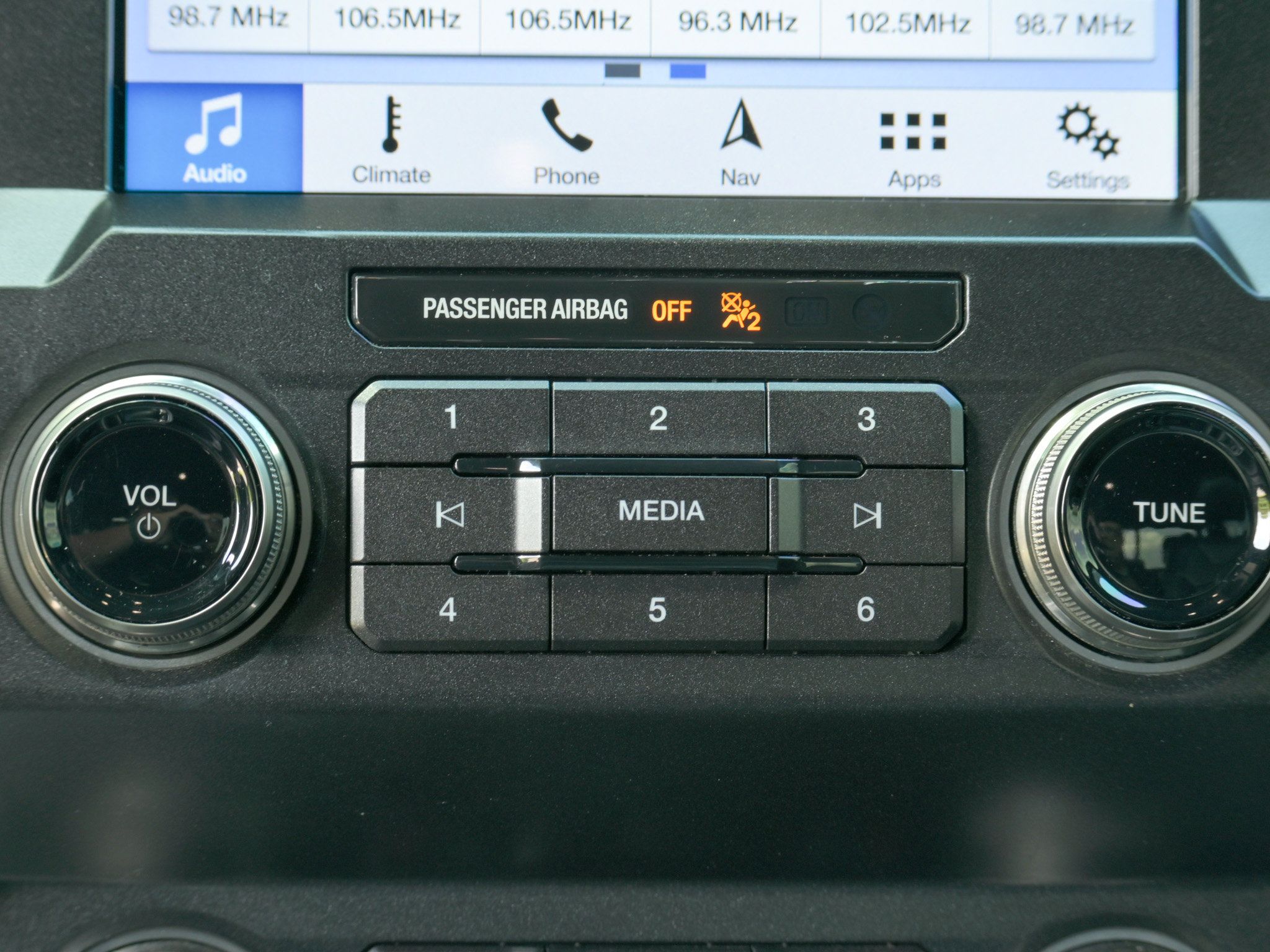 Used 2019 Ford F150 Raptor w/ Equipment Group 802A Luxury AWD/4WD image 16