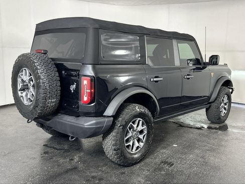 Used 2021 Ford Bronco Badlands image 11