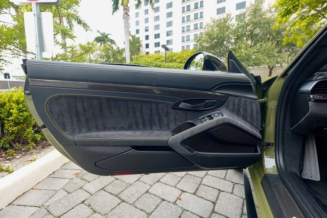 Used 2018 Porsche 911 GT2 RS RWD image 61
