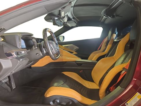 Used 2020 Chevrolet Corvette Stingray Preferred Cpe w/ 2LT Preferred Equipment Group RWD image 13