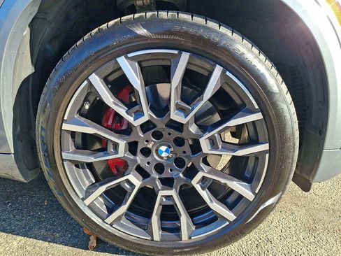 Certified 2025 BMW X5 xDrive40i w/ M Sport Package image 8