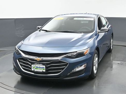 Used 2024 Chevrolet Malibu LT image 4