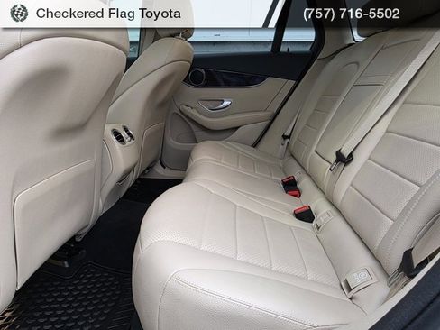 Used 2022 Mercedes-Benz GLC 300 4MATIC image 40