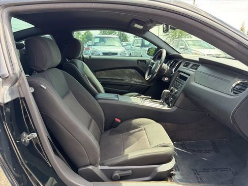 Used 2013 Ford Mustang Coupe RWD image 20