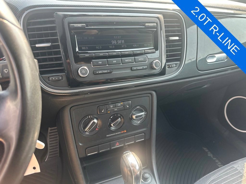 Used 2014 Volkswagen Beetle R-Line FWD image 21