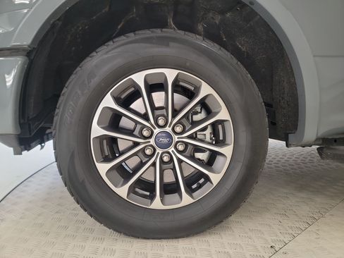 Used 2019 Ford F150 XLT w/ Equipment Group 302A Luxury RWD image 9
