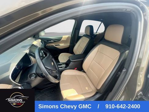 Used 2023 Chevrolet Equinox Premier AWD/4WD image 14