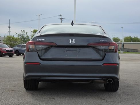 Used 2025 Honda Civic Sport image 15