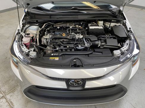 Used 2024 Toyota Corolla LE FWD image 9