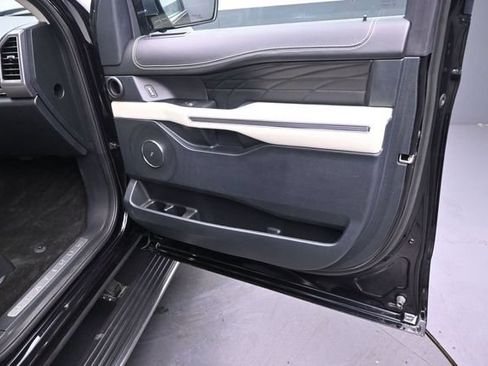 Used 2020 Ford Expedition Platinum AWD/4WD image 34