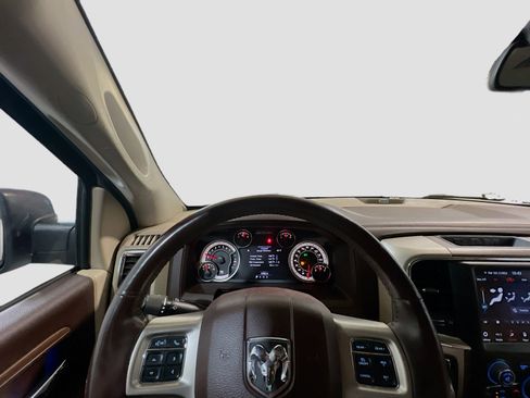 Used 2018 RAM 1500 Laramie w/ Convenience Group image 7