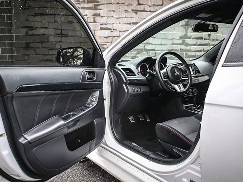 Used 2015 Mitsubishi Lancer Evolution Final Edition image 7