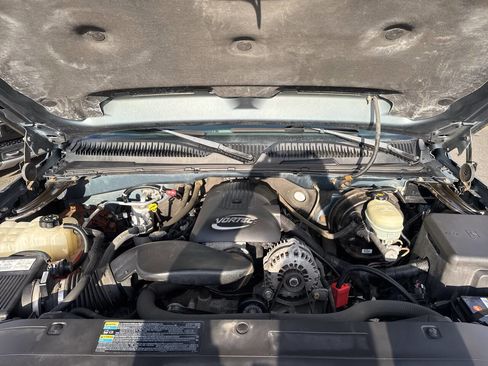 Used 2006 Chevrolet Silverado 1500 LT w/ Light Duty Power Package image 12