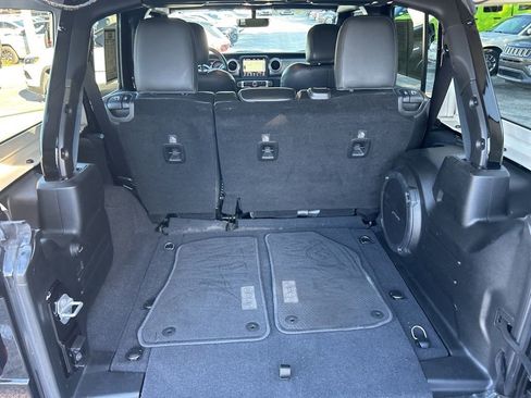 Certified 2021 Jeep Wrangler Unlimited Sahara image 30