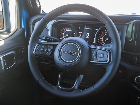 New 2025 Jeep Gladiator Sport image 17