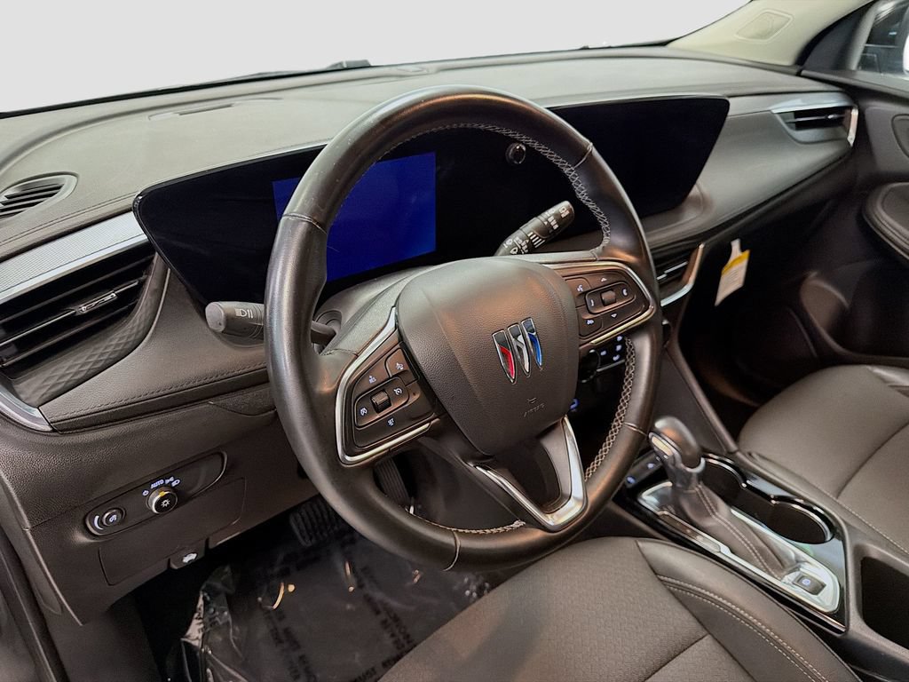 Used 2024 Buick Encore GX Preferred FWD image 11