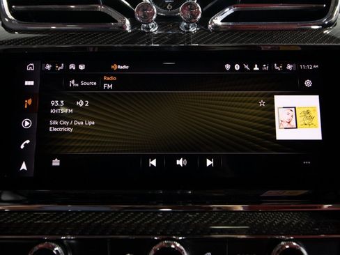 Used 2022 Bentley Bentayga image 28