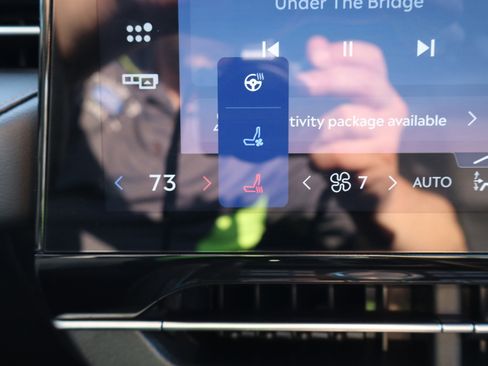 Used 2024 Lincoln Nautilus Reserve w/ Equipment Group 203A image 20